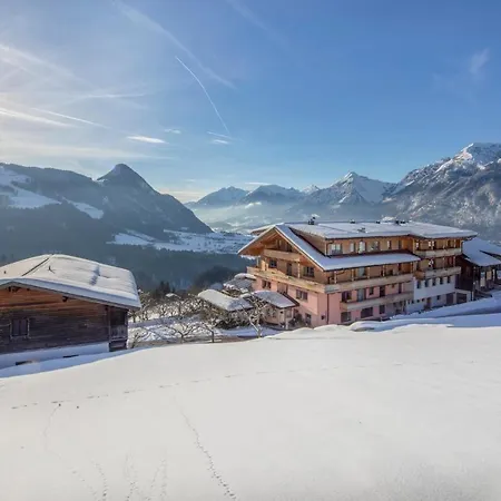 Inn Hotel & Alpengasthof Pinzgerhof 3*