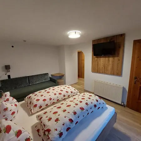 & Alpengasthof Pinzgerhof 宾馆