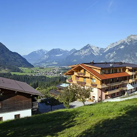 & Alpengasthof Pinzgerhof Herberg