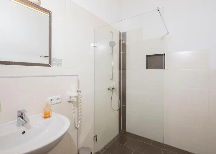 & Alpengasthof Pinzgerhof Penzion